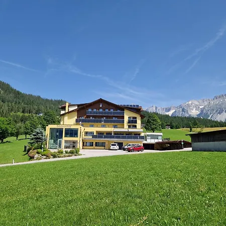Premium Wanderhotel Steirerhof 4*