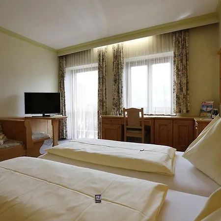 Premium Wanderhotel Steirerhof 4*