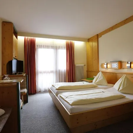 Premium Wanderhotel Steirerhof Hotel 4*